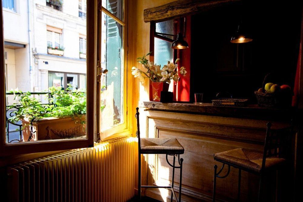 Hotel De La Tulipe Париж Екстериор снимка