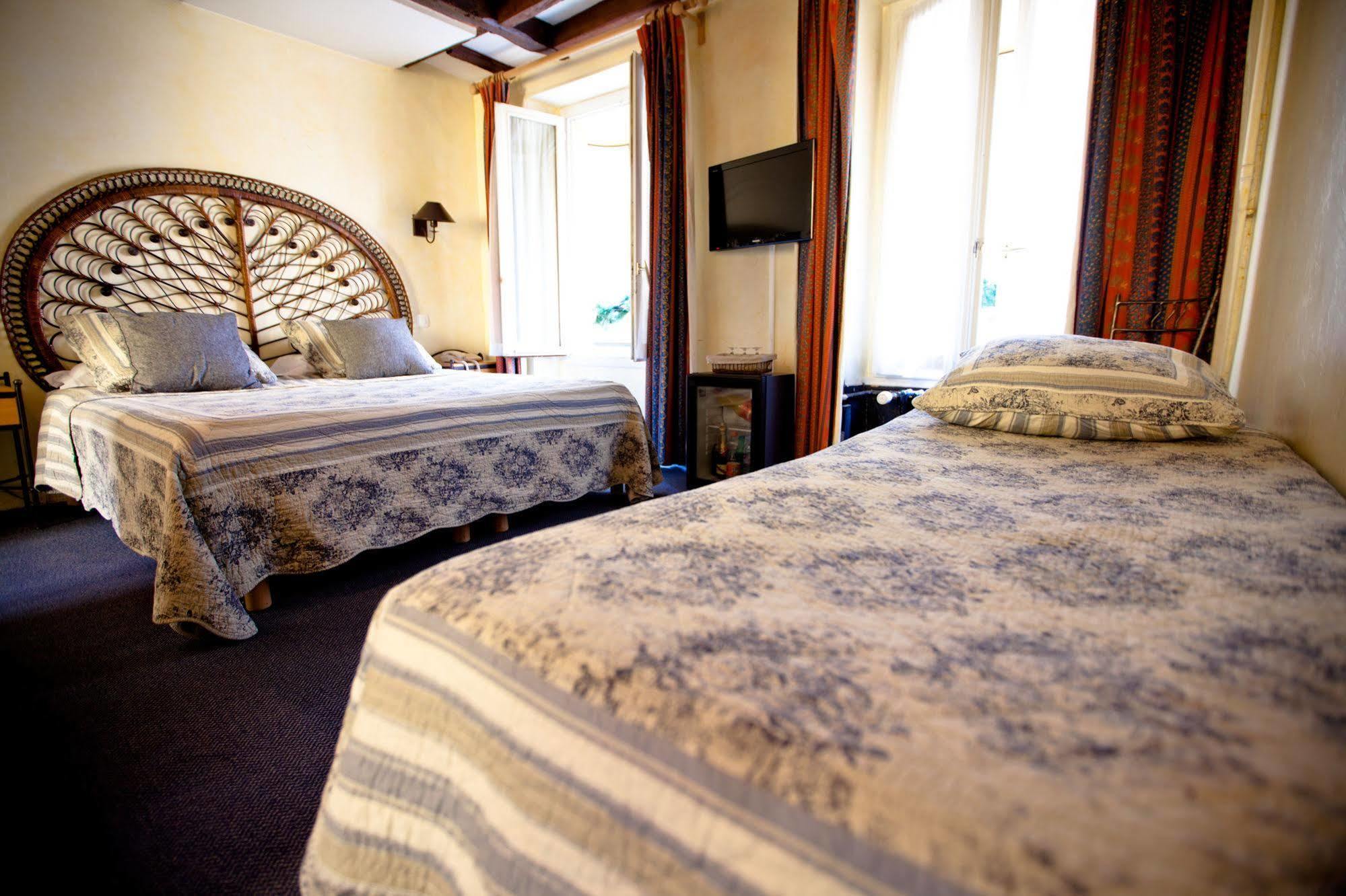 Hotel De La Tulipe Париж Екстериор снимка