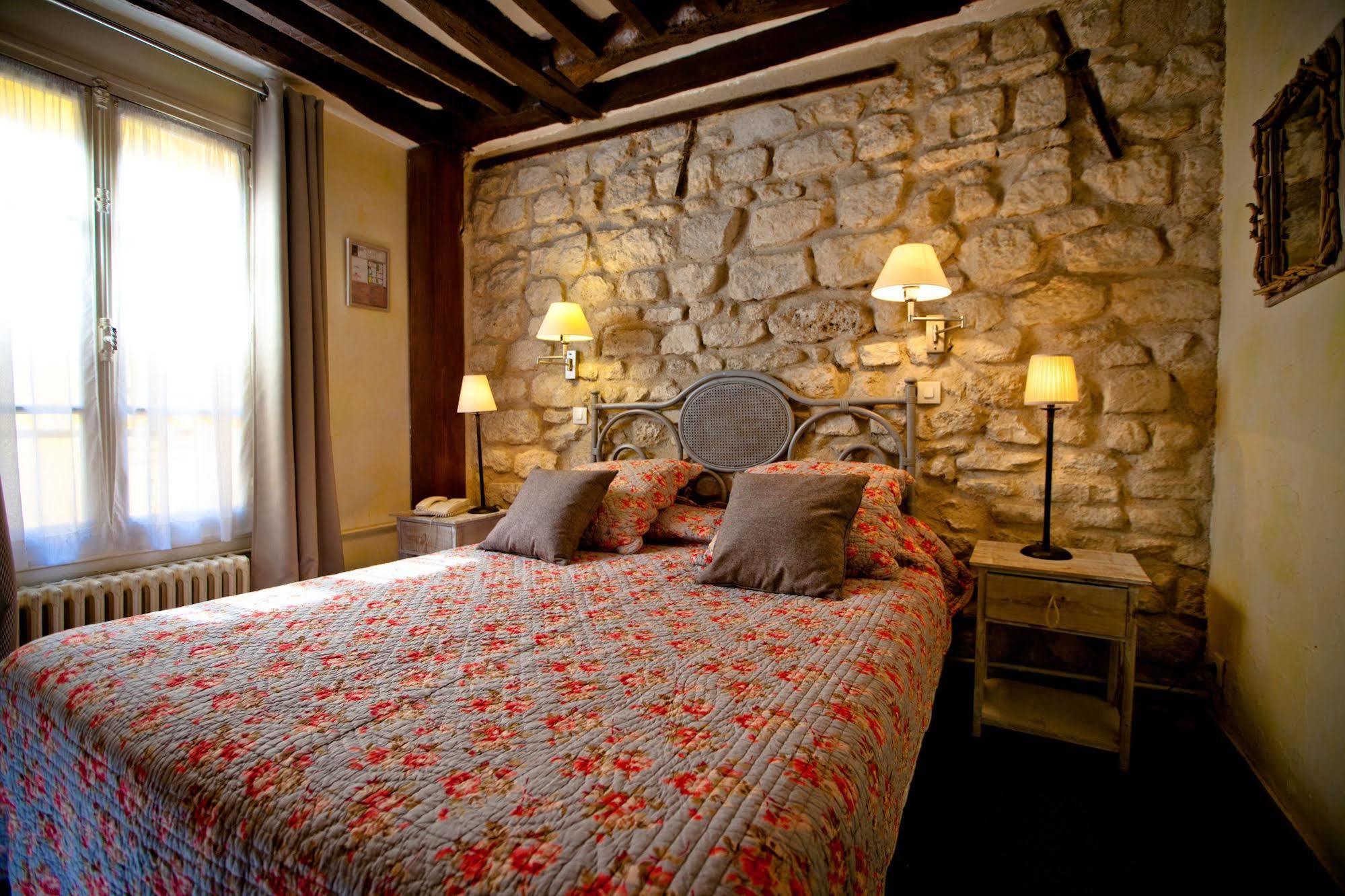 Hotel De La Tulipe Париж Екстериор снимка